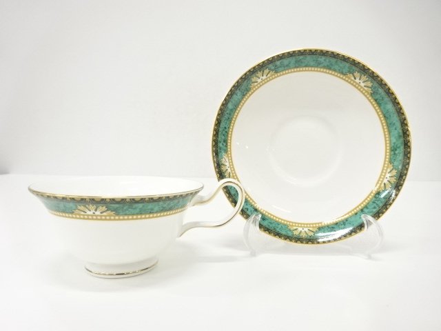 JAPANESE COLLECTIBLE / WEDGWOOD LAMBORN TEACUP / SAUCER WESTERN TABLEW